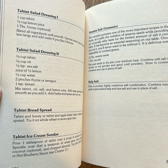 Vintage 70s The Vegetarian Family Cookbook by Runa & Victor Zurbel 1978 - Picture 9 of 14